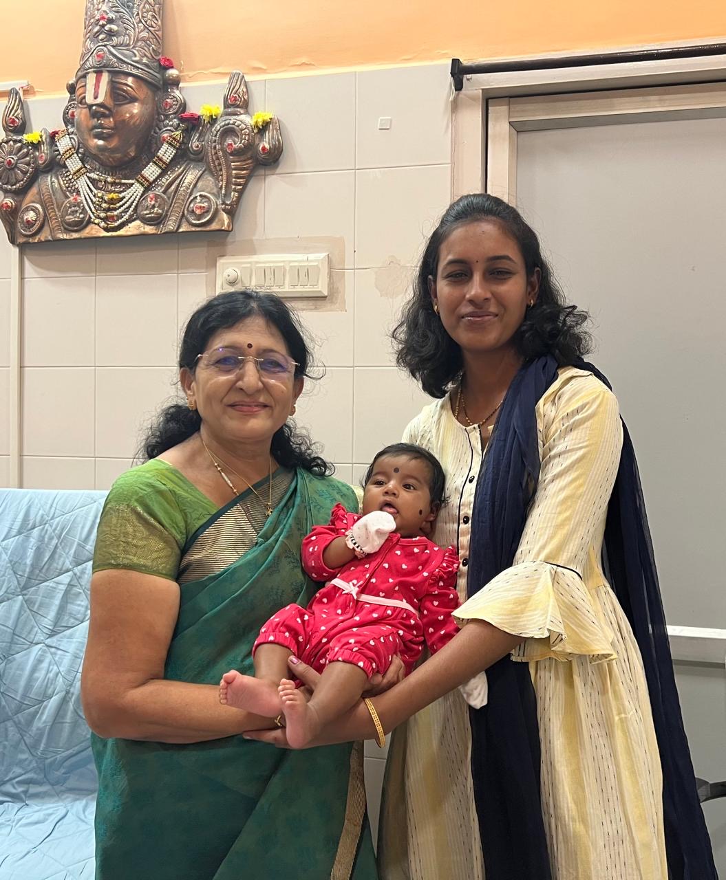 Dr. Raya Asalatha with new born baby & mother